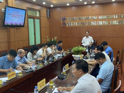 Vùng Cẩm Phả tổ chức cuộc họp tác nghiệp sản xuất tiêu thụ than giữa tháng 6/2024