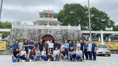 Đoàn cán bộ Đảng tập huấn thực tế và hành trình về nguồn tại Điện Biên