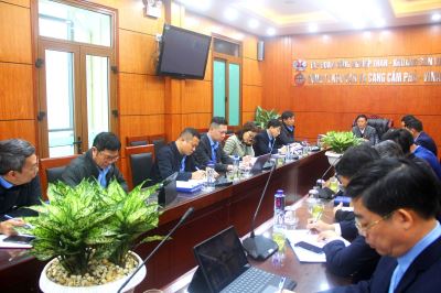 Công ty họp ban lãnh đạo giữa tháng 12/2023, triển khai các nhiệm vụ trọng tâm về đích năm 2023