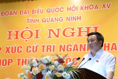 Đồng chí Nguyễn Xuân Thắng tiếp xúc cử tri tại tỉnh Quảng Ninh