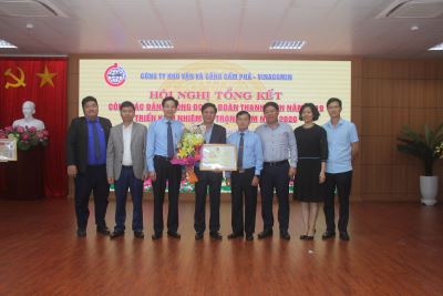 Hoạt động của các tổ chức chính trị, đoàn thể Công ty Kho vận và cảng Cẩm Phả - Vinacomin một năm nhìn lại