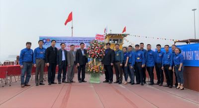 Đoàn Thanh niên Công ty gắn biển mô hình thanh niên tham gia quản lý chào mừng kỷ niệm 90 năm ngày thành lập Đoàn TNCS Hồ Chí Minh