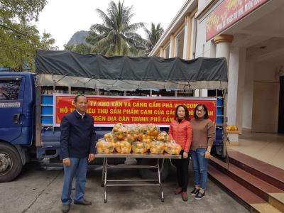 Công ty Kho vận và cảng Cẩm Phả - Vinacomin đồng hành cùng địa phương trong việc hỗ trợ tiêu thụ sản phẩm của các hộ nông dân trên địa bàn
