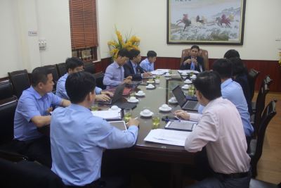 Công ty Kho vận và cảng Cẩm Phả - Vinacomin tổ chức họp Ban lãnh đạo