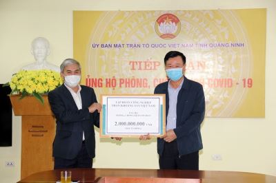 Quảng Ninh tiếp nhận 2 tỷ đồng ủng hộ phòng, chống dịch từ TKV