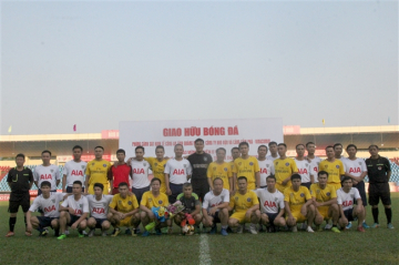 Công ty Kho vận và cảng Cẩm Phả tổ chức giao hữu bóng đá