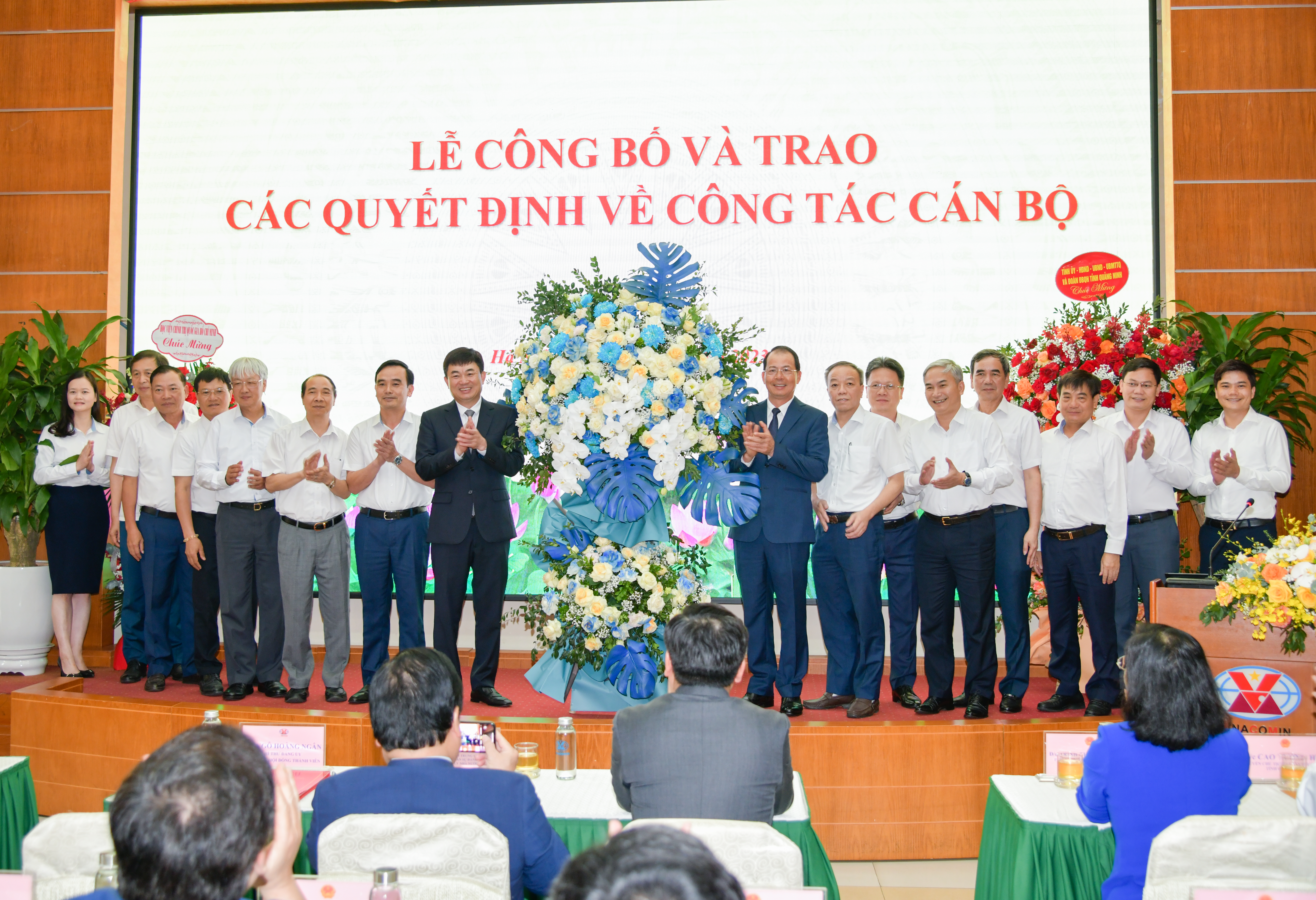 Công bố quyết định bổ nhiệm đồng chí Ngô Hoàng Ngân giữ chức vụ Chủ tịch HĐTV Tập đoàn Công nghiệp Than - Khoáng sản Việt Nam - Ảnh 7