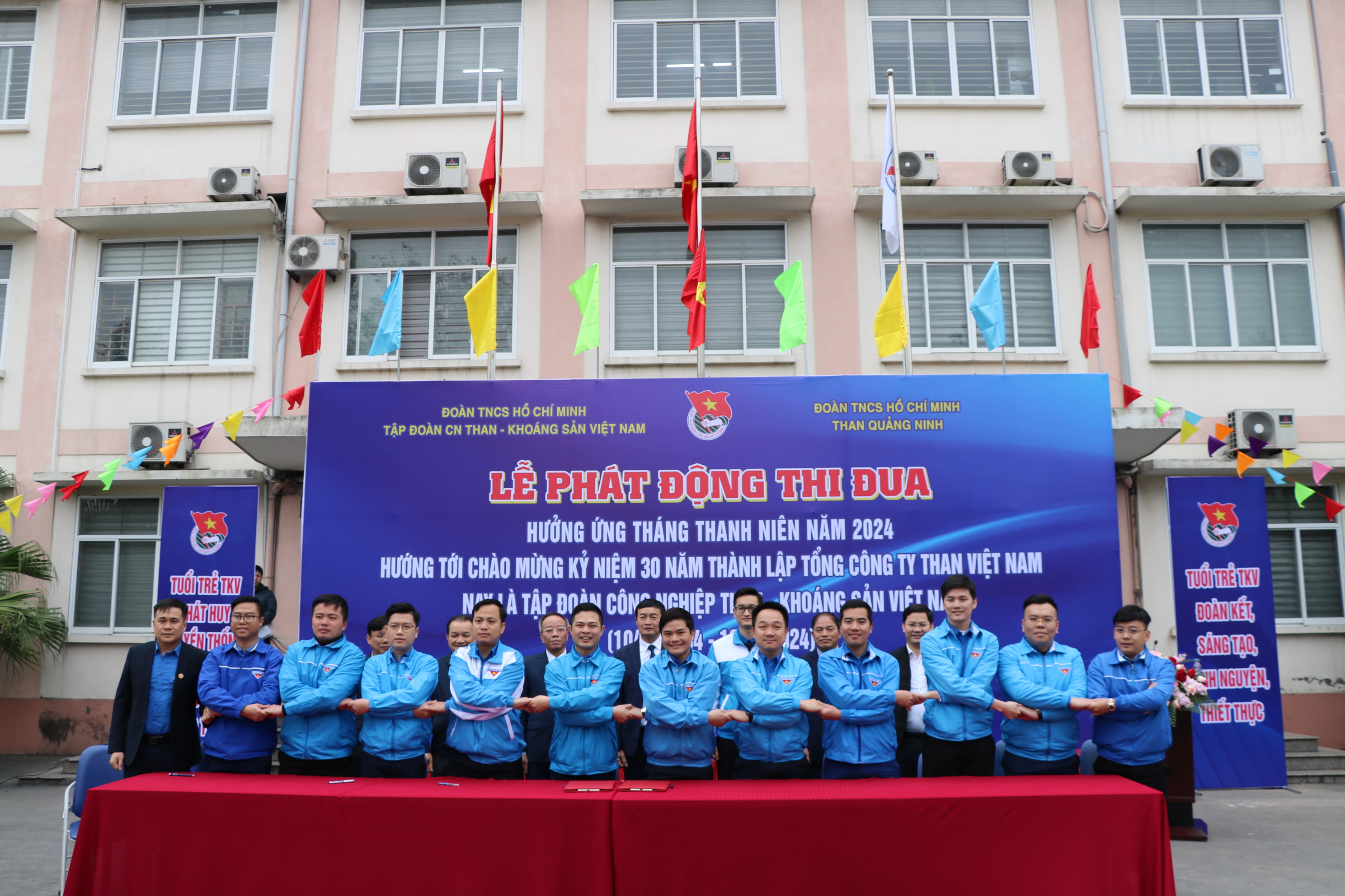 Đoàn thanh niên Công ty tham gia phát động thi đua hưởng ứng Tháng Thanh niên năm 2024, hướng tới chào mừng kỷ niệm 30 năm thành lập Tổng Công ty Than Việt Nam - Ảnh 5