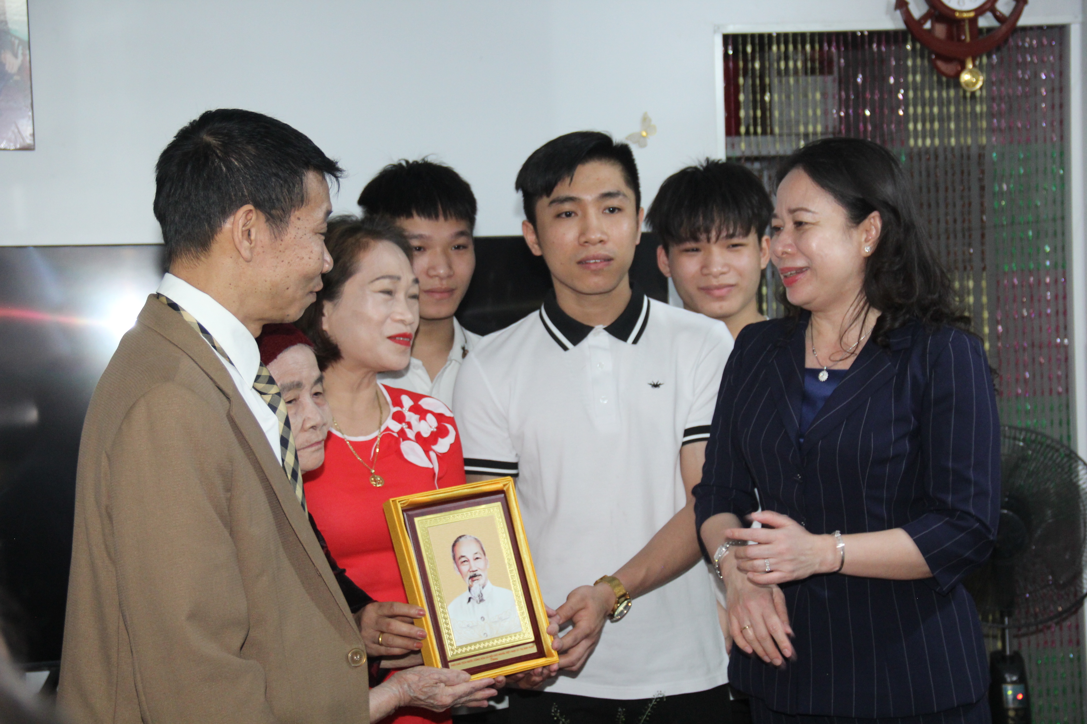 Đội ngũ công nhân lao động ngành Than có vai trò và đóng góp quan trọng đối với sự phát triển kinh tế - xã hội của tỉnh Quảng Ninh và đất nước - Ảnh 11