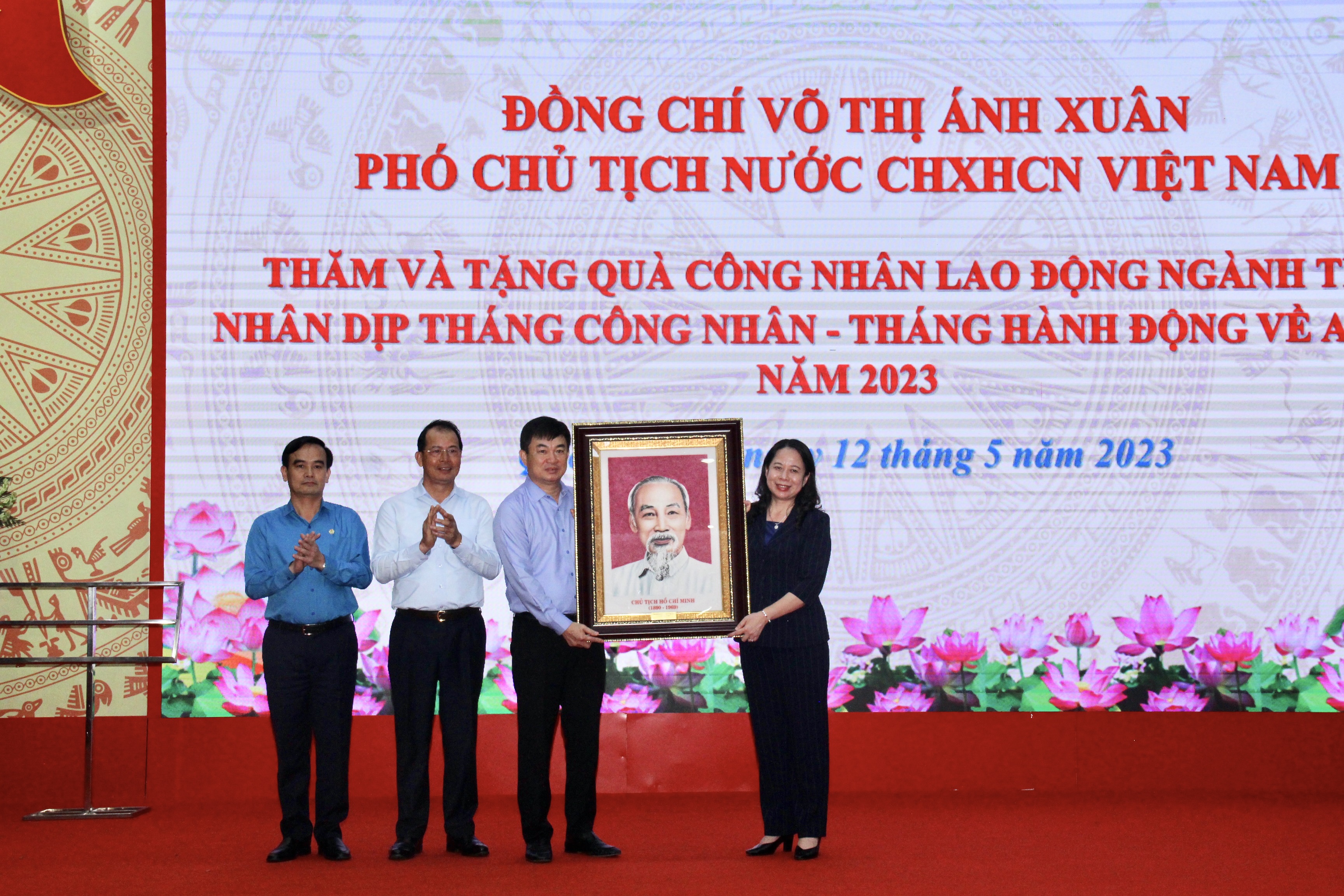 Đội ngũ công nhân lao động ngành Than có vai trò và đóng góp quan trọng đối với sự phát triển kinh tế - xã hội của tỉnh Quảng Ninh và đất nước - Ảnh 4