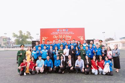 Tuổi trẻ Công ty mang Tết đến gần hơn với người dân trên địa bàn