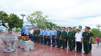 Công ty dâng hương tưởng niệm các anh hùng liệt sĩ nhân kỷ niệm 79 năm ngày thương binh liệt sĩ