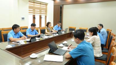 Ban thường vụ Đảng uỷ làm việc với BTV Công đoàn Công ty về phương án hợp nhất một số công đoàn bộ phận