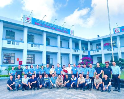 Tổ chức tiếp nhận và gặp mặt 19 CBCNV từ Công ty Chế biến than Quảng Ninh về nhận công tác tại Công ty Kho vận và cảng Cẩm Phả - Vinacomin.