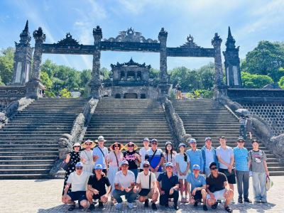 Hành trình đền ơn đáp nghĩa và gắn kết: Phòng Điều khiển sản xuất tổ chức thành công chương trình du lịch hè 2026