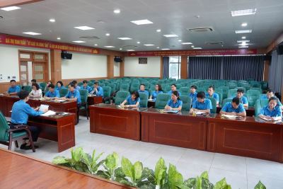 Công đoàn Công ty triển khai các hoạt động tháng Công nhân, tháng hành động về ATVSLĐ năm 2025