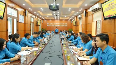 Hội nghị tổng kết đại hội Công đoàn nhiệm kỳ 2025 - 2030, triển khai các hoạt động chăm lo cho người lao động dịp cuối năm 2025