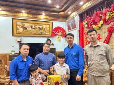 Đoàn Thanh niên Công ty: Thăm hỏi, hỗ trợ, động viên các đoàn viên có hoàn cảnh khó khăn, con em mắc bệnh hiểm nghèo dịp Tết Nguyên đán năm 2026