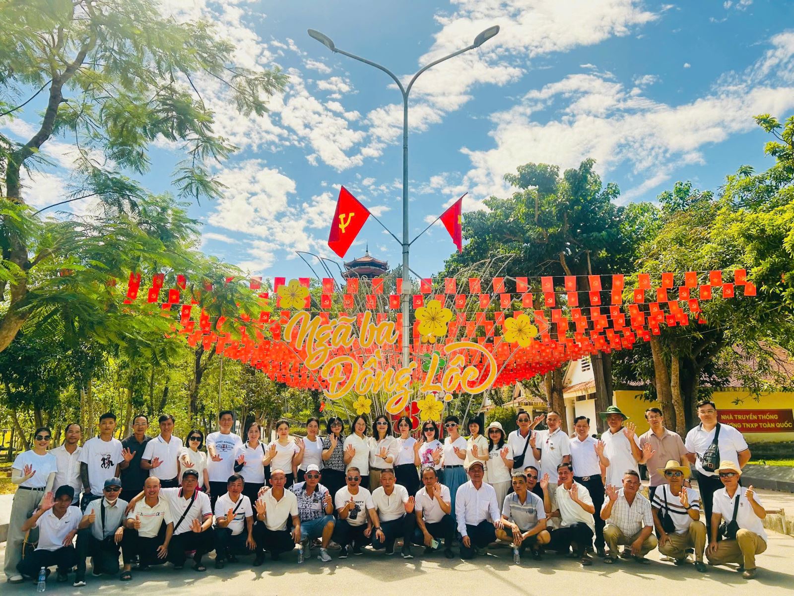 Công ty tổ chức ba đợt nghỉ mát, hỗ trợ điều trị năm 2026 cho 124 người lao động