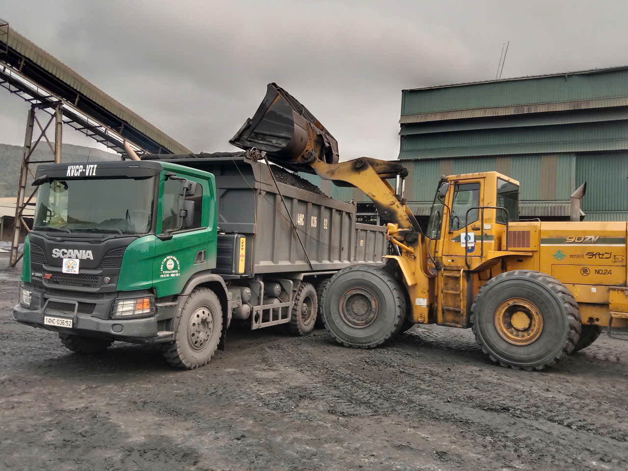 PX Ô tô Vận tải I hoàn thành vượt mức các chỉ tiêu SXKD, thi đua lập thành tích chào mừng 36 năm ngày thành lập Công ty 