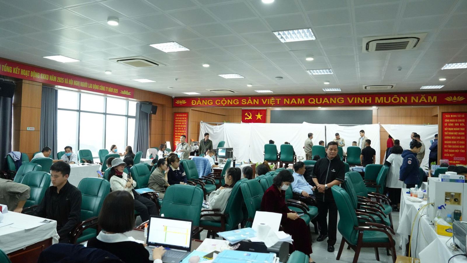 Công ty tổ chức khám sức khỏe định kỳ cho 1360 CBCNV và khám chuyên khoa cho 386 lao động nữ năm 2026