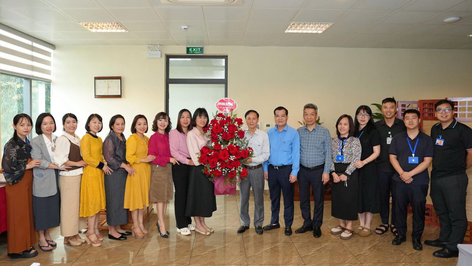 Công ty chúc mừng Ngày Thầy thuốc Việt Nam 27/2